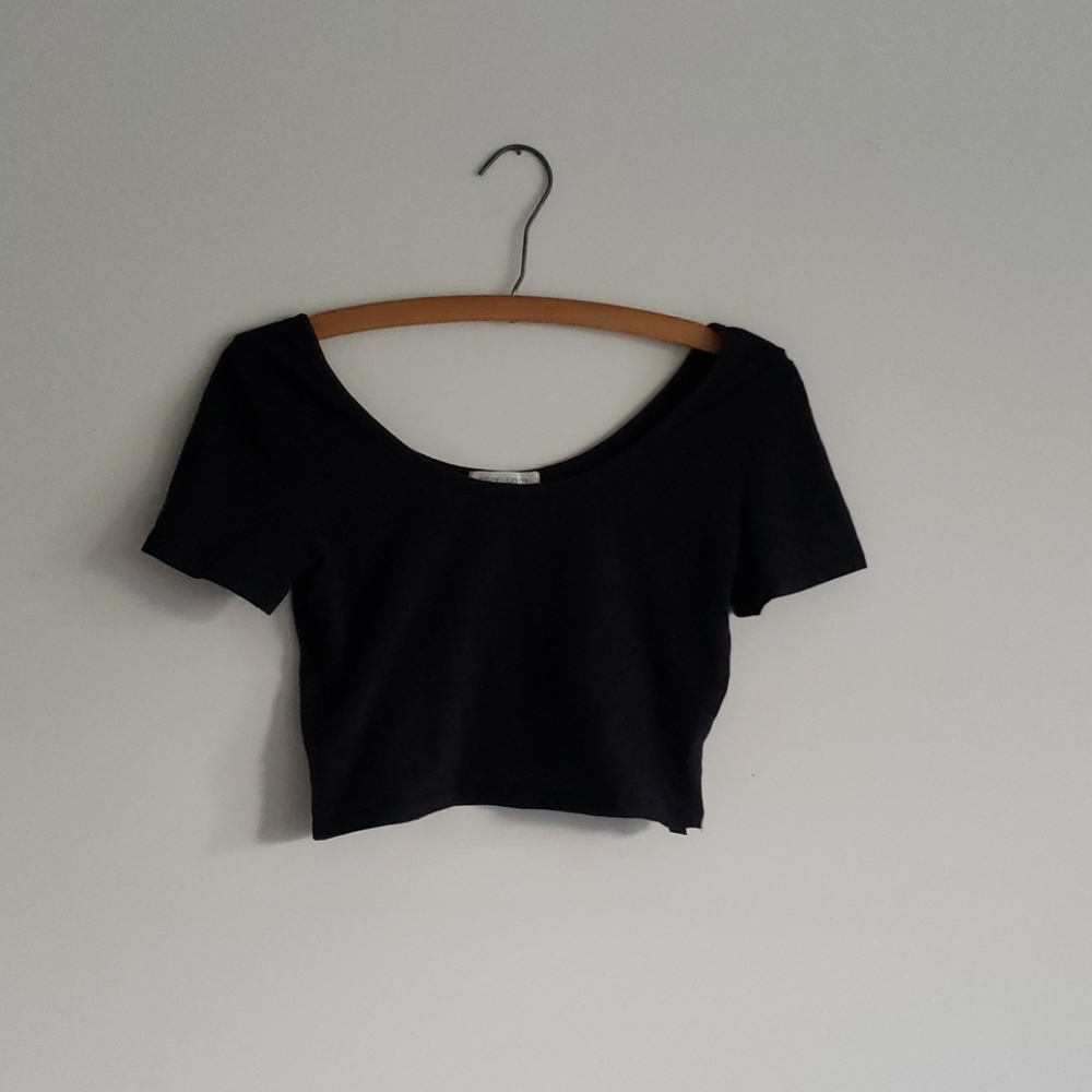 Basic Black Crop Top